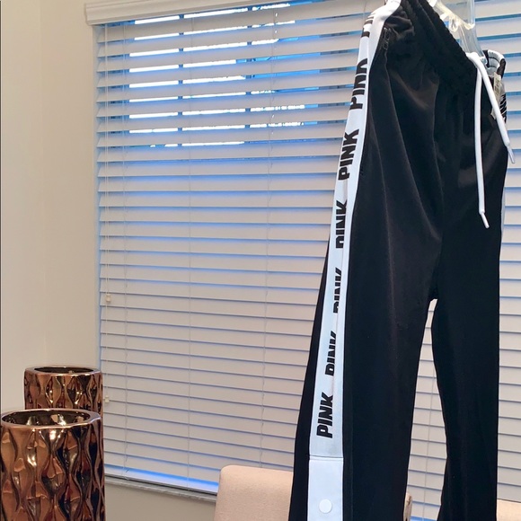 BNWT PINK Victoria Secret PINK JOGGER PANTS - Picture 3 of 6